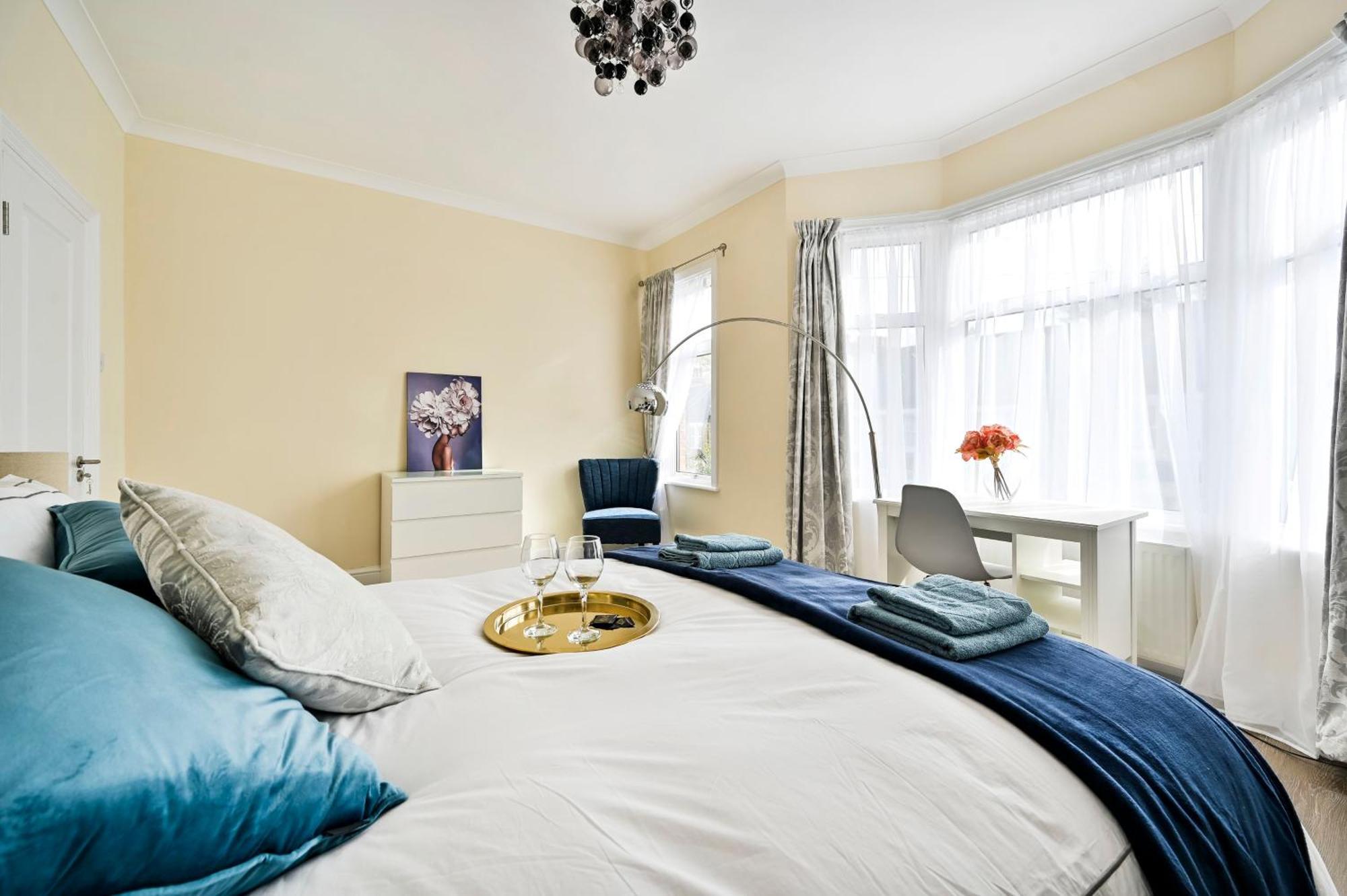 A Two Bedroom A Stride Away From Meridian Greenwich London Exterior foto