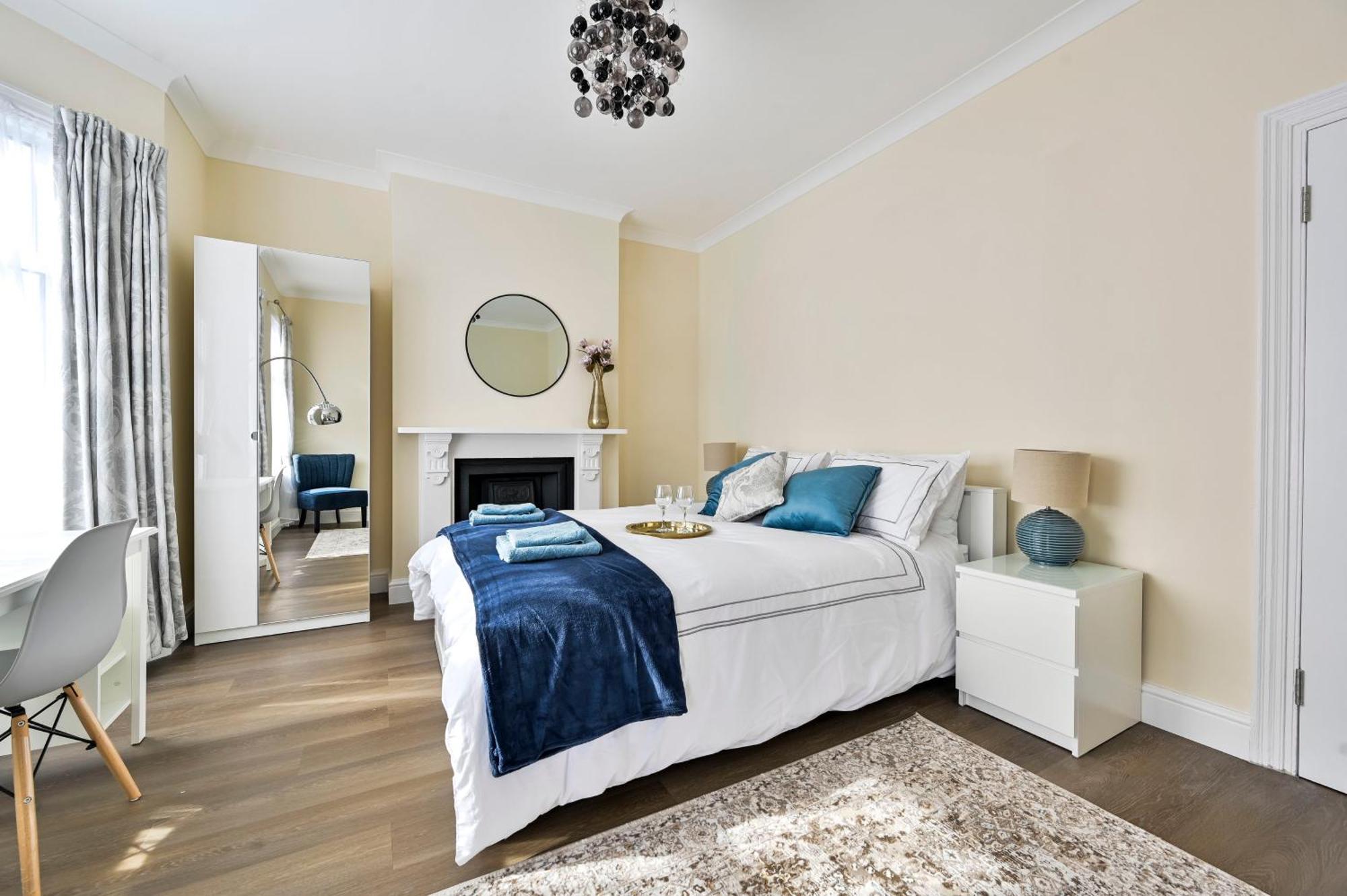 A Two Bedroom A Stride Away From Meridian Greenwich London Exterior foto